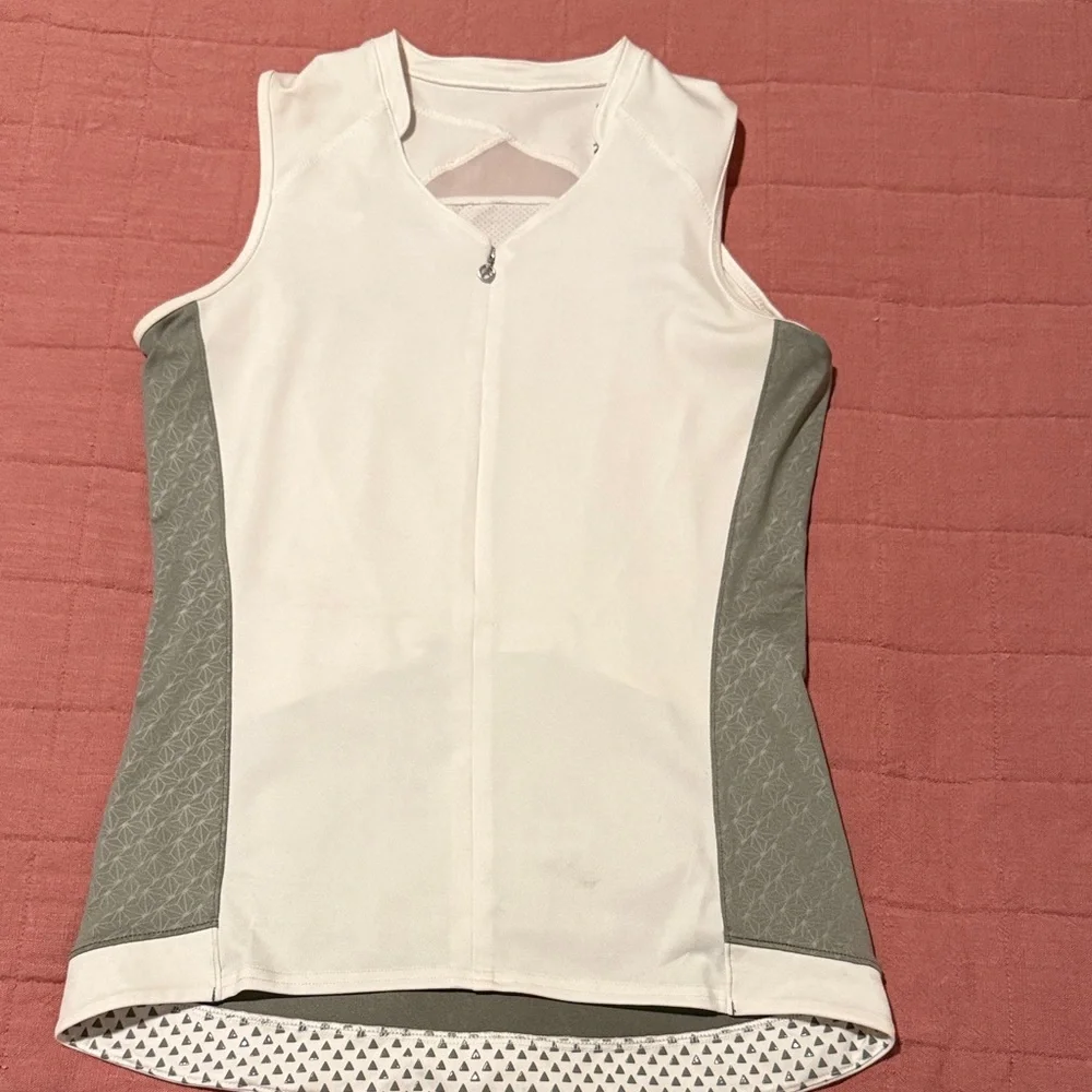 White and Gray Women's Cycling Top - Picture 1 of 8